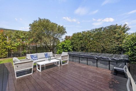 Photo of property in 37 Belle Vue Avenue, Northcote Point, Auckland, 0627