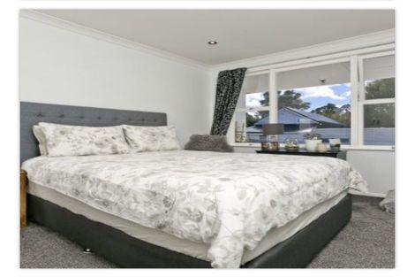 Photo of property in 2/26 Rangatira Road, Birkenhead, Auckland, 0626