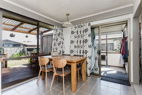 Photo of property in 25 Thyra Street, Dannevirke, 4930