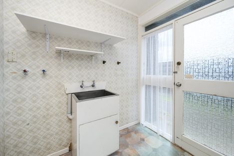 Photo of property in 9 Palliser Place, Milson, Palmerston North, 4414