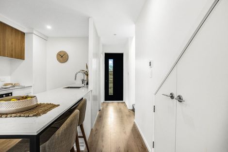 Photo of property in 9/10 Pascoe Avenue, Paremata, Porirua, 5026