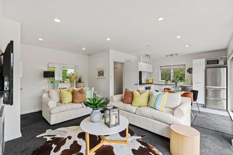 Photo of property in 2/110 Leinster Road, Merivale, Christchurch, 8014