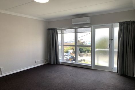 Photo of property in 76a Thompson Street, Mount Cook, Wellington, 6011