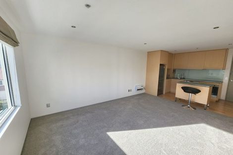 Photo of property in Sanctum Apartment, 10 Ebor Street, Te Aro, Wellington, 6011