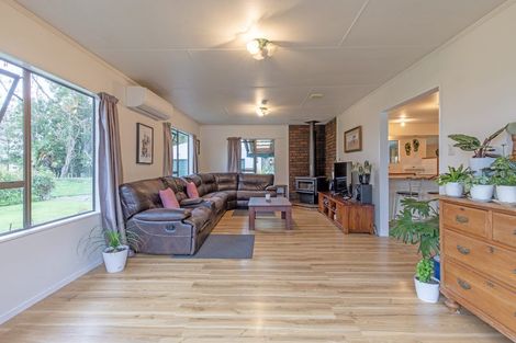 Photo of property in 20 Russell Street, Otane, 4202