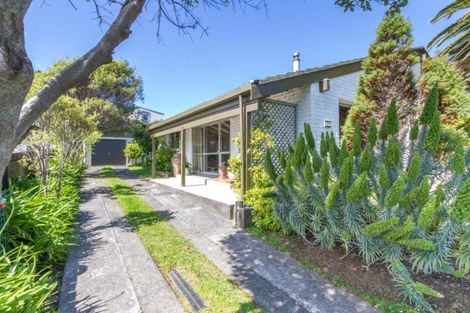 Photo of property in 464 Warspite Avenue, Ascot Park, Porirua, 5024