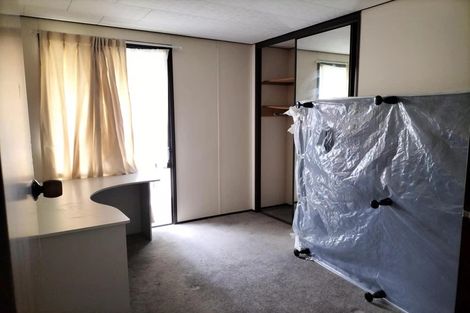 Photo of property in 26 Devonshire Road, Unsworth Heights, Auckland, 0632