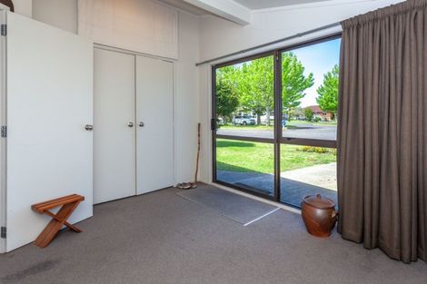 Photo of property in 100d Waverley Place, Whangamata, 3620