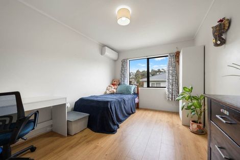 Photo of property in 103c Woodglen Road, Glen Eden, Auckland, 0602