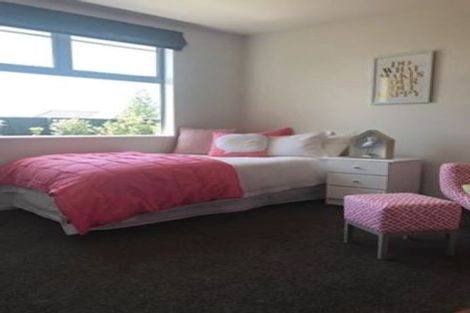 Photo of property in 14 Shillingford Boulevard, Rolleston, 7615