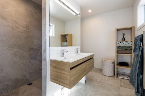 Photo of property in 27c Isobel Hodgson Drive, Cambridge, 3434