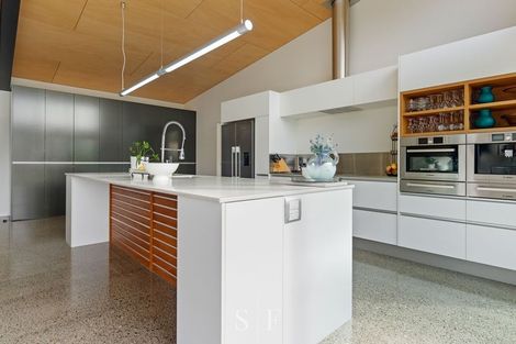 Photo of property in 8 Ngarara Road, Waikanae, 5036