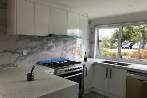 Photo of property in 13 Takahe Avenue, Takanini, 2112