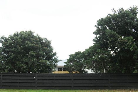 Photo of property in 9 Hadfield Place, Paraparaumu Beach, Paraparaumu, 5032