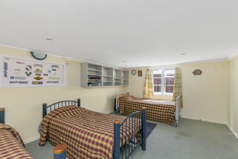 Photo of property in 57 Mills Road, Brooklyn, Wellington, 6021