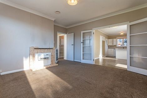 Photo of property in 56 Shamrock Street, Takaro, Palmerston North, 4412