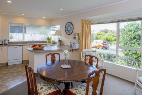 Photo of property in 24 Sunburst Court, Paraparaumu Beach, Paraparaumu, 5032