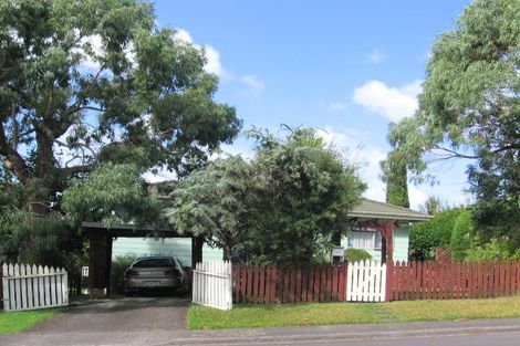 Photo of property in 32 Solar Road, Glen Eden, Auckland, 0602