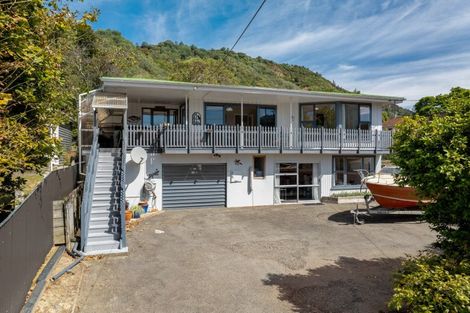 Photo of property in 20a Canterbury Street, Picton, 7220