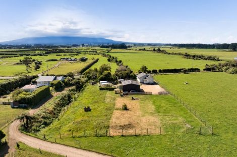 Photo of property in 1491 Eltham Road, Kaponga, Hawera, 4679