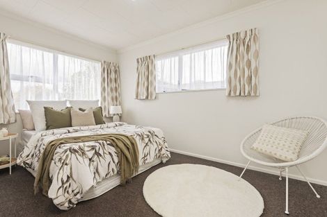 Photo of property in 63 Rhodes Drive, Kelvin Grove, Palmerston North, 4414