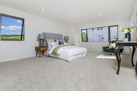 Photo of property in 55 Godfrey Drive, Orewa, 0931