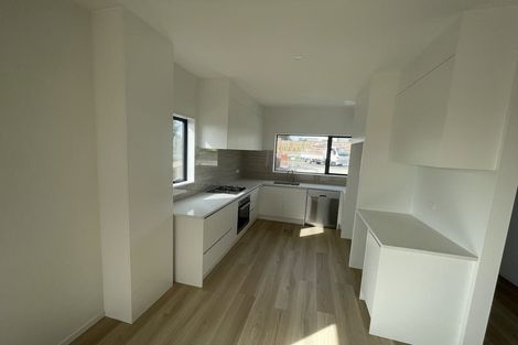 Photo of property in 9a Crestview Rise, Papakura, 2110