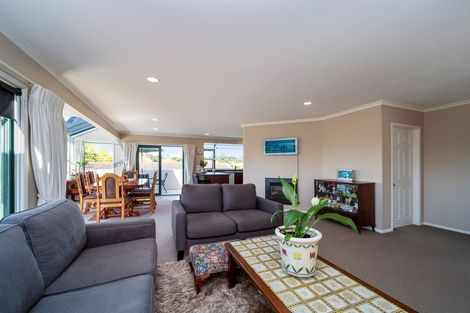 Photo of property in 50a Karina Road, Merrilands, New Plymouth, 4312