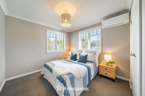 Photo of property in 14 Ronald Scott Grove, Riverstone Terraces, Upper Hutt, 5018