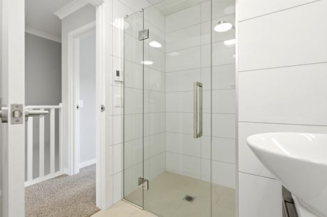 Photo of property in 56 Panorama Heights, Orewa, 0931