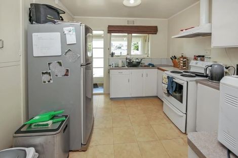 Photo of property in 1/272a Birkdale Road, Birkdale, Auckland, 0626