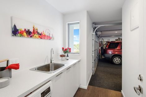 Photo of property in 28d Springwater Avenue, Northwood, Christchurch, 8051