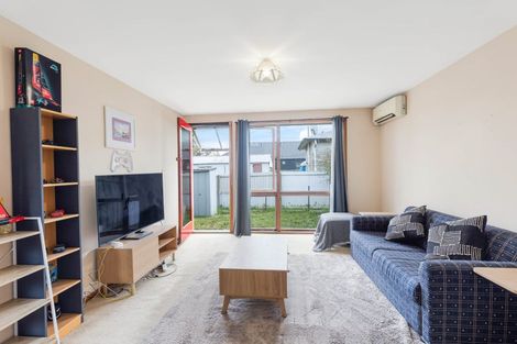 Photo of property in 4/38 North Avon Road, Richmond, Christchurch, 8013