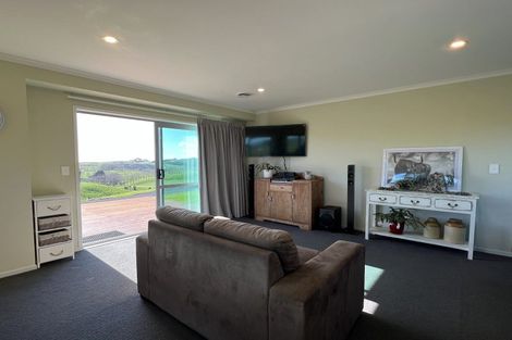 Photo of property in 87d Houchen Road, Raglan, 3295