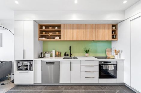 Photo of property in 906/1 Buscomb Avenue, Henderson, Auckland, 0610