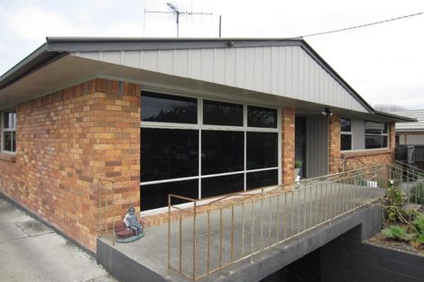 Photo of property in 90 Peacockes Road, Fitzroy, Hamilton, 3206