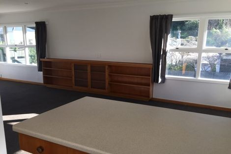 Photo of property in 23 Coote Road, Bluff Hill, Napier, 4110