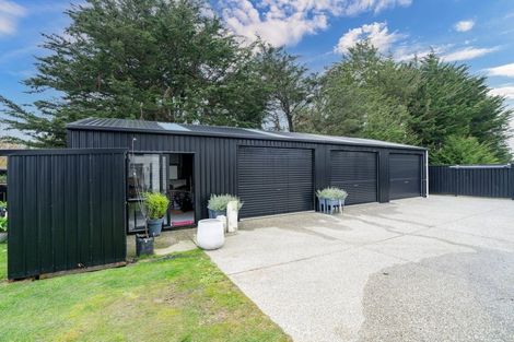Photo of property in 77 Richfield Drive, Waikiwi, Invercargill, 9810