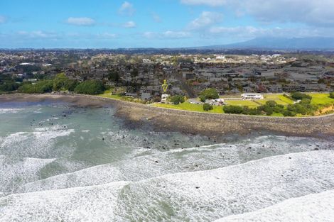 Photo of property in 42 Octavius Place, New Plymouth, 4312