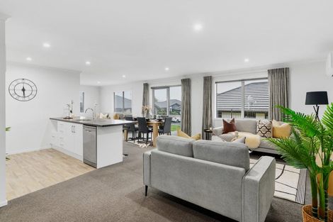 Photo of property in 14 Faber Place, Rototuna North, Hamilton, 3210