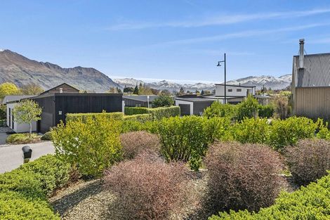 Photo of property in 4 Kahu Close, Wanaka, 9305