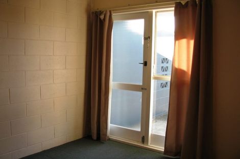 Photo of property in 2/53 Brockworth Place, Riccarton, Christchurch, 8011