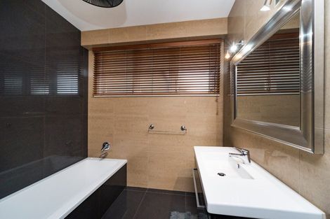 Photo of property in 8 Goodwyn Crescent, Hokowhitu, Palmerston North, 4410