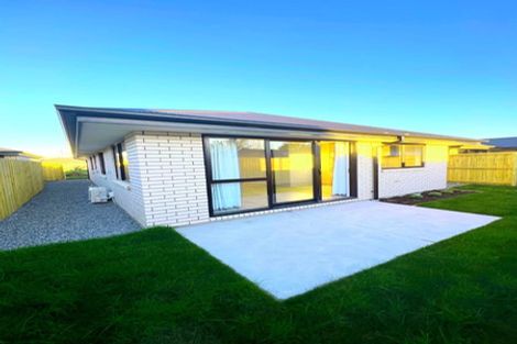 Photo of property in 6 Korokio Lane, Halswell, Christchurch, 8025