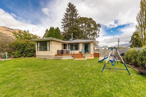 Photo of property in 53 Kent Street, Kingston, Athol, 9793