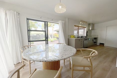 Photo of property in 22 Davington Way, Burswood, Auckland, 2013