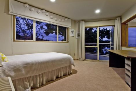 Photo of property in 20 Cliff Road, Torbay, Auckland, 0630