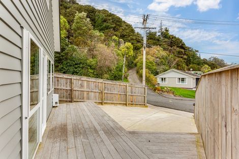 Photo of property in 3b Faris Crescent, Wainuiomata, Lower Hutt, 5014