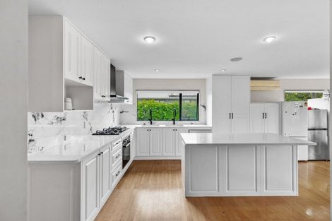 Photo of property in 19 Woodside Avenue, Northcote, Auckland, 0627