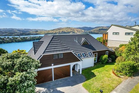 Photo of property in 15 Mercury Way, Whitby, Porirua, 5024